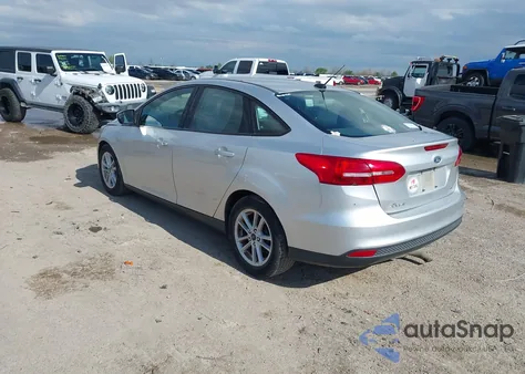 2018 Ford Focus Se z USA, uszkodzony, nr VIN 1FADP3F29JL262287